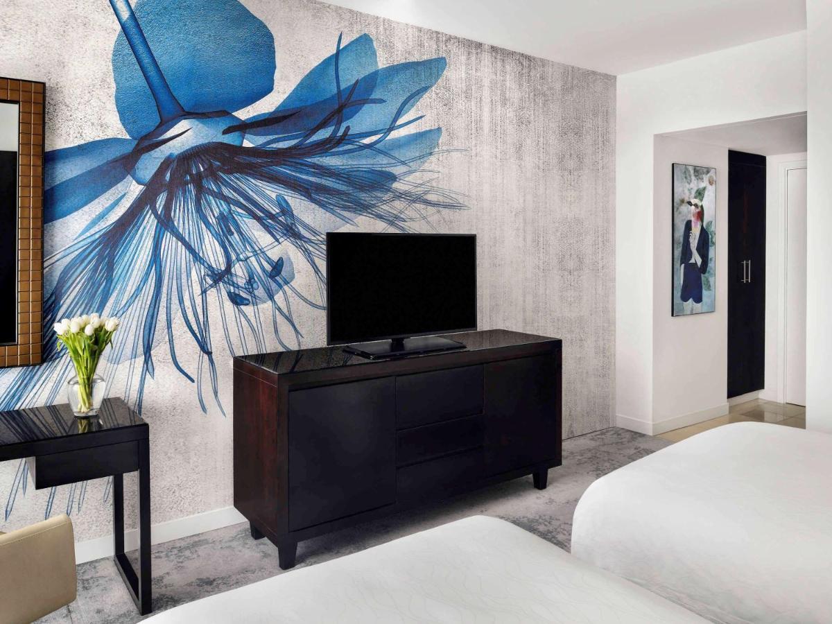 Mövenpick Jumeirah Lakes Towers Hotel 5*