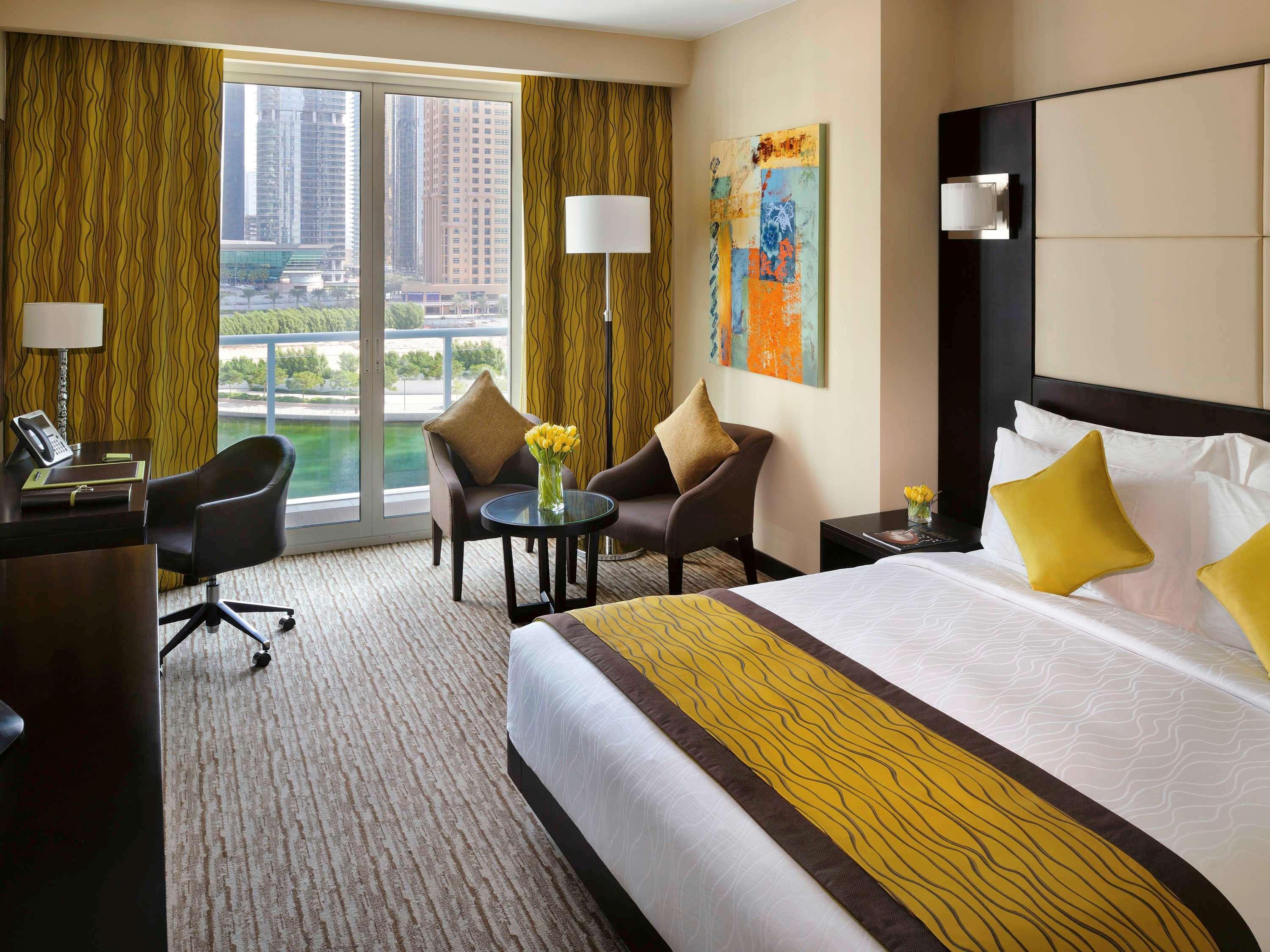 Hotel Mövenpick Jumeirah Lakes Towers
